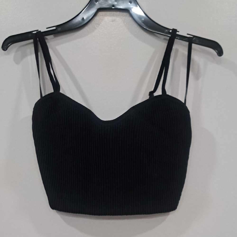 Babaton Black Ribbed Sweetheart Crop Cami with Double Straps